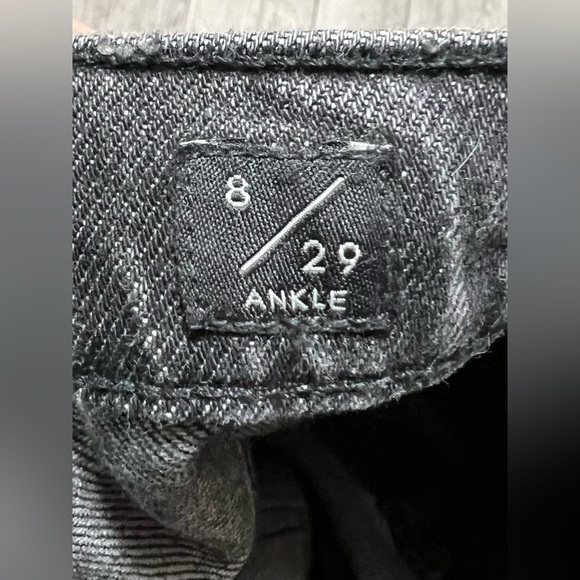 NWT Lucky Brand High Rise Drew Mom Jeans Distressed Casual Denim Cuffed Straight - Picture 14 of 16